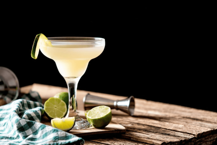 đi bar nên uống gì