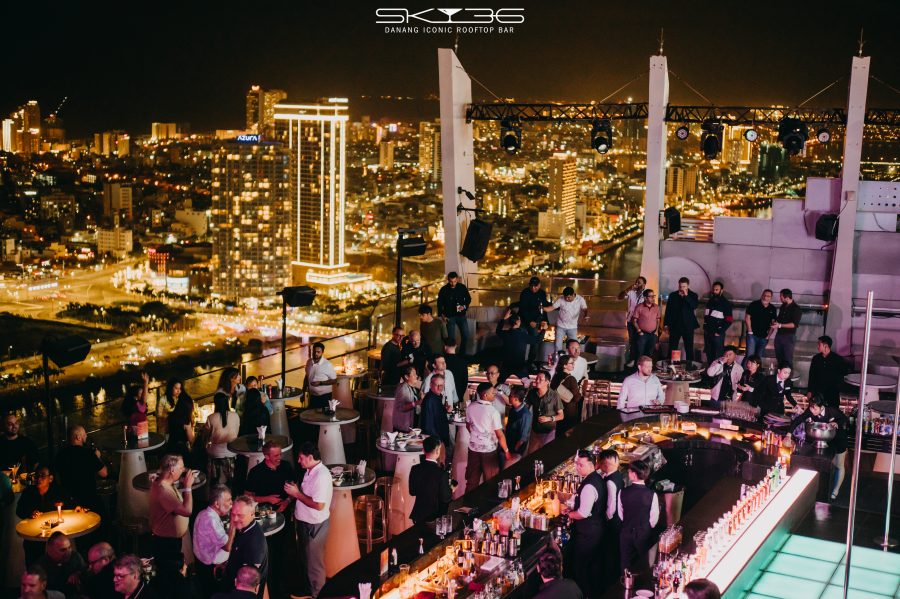 uống cocktail tại đà nẵng