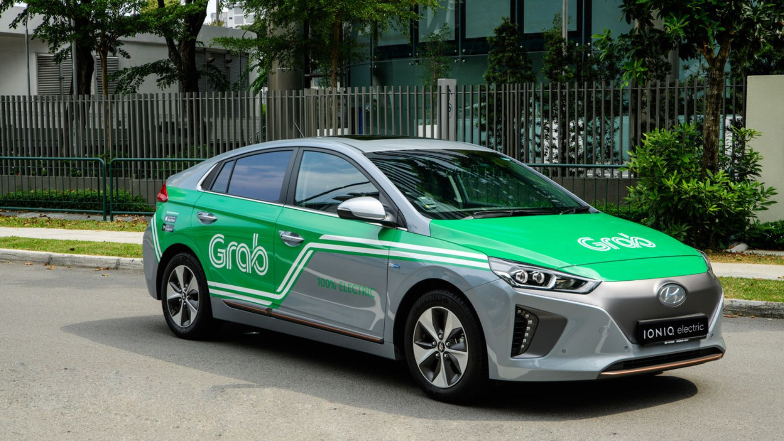 Taxi và xe ôm công nghệ