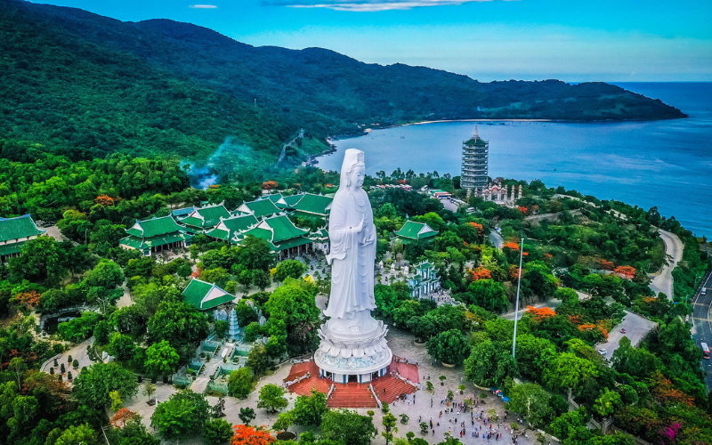 Check in Đà Nẵng Tết âm lịch