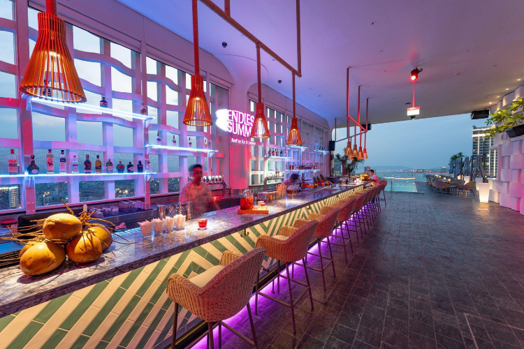 Wink Hotel cũng là một trong địa điểm xem pháo hoa Đà Nẵng 2026